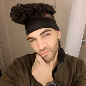 Meet your Posher, Jonathan